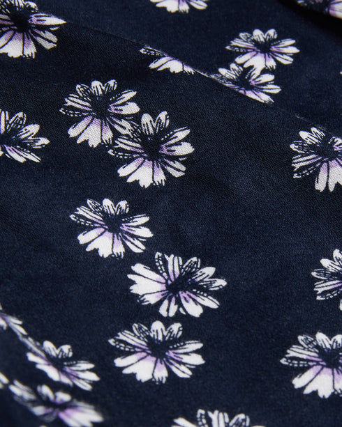 ALFANSO-Shirts-Breathe new life into your shirt collection with ALFANSO. This shirt boasts a bold floral print that's ideal for switching up your smart casual outfits. The slim fit and classic collar keep that tailored feel, whilst the short sleeves and cotton blend material make sure you'll feel comfortable. Shirt Floral print Cotton blend Short sleeves Classic collar Slim fit Button fastening with T thread detail Ty is 6'1" / 1.86m and wears Navy in a Ted size 3- Ted Baker Romania